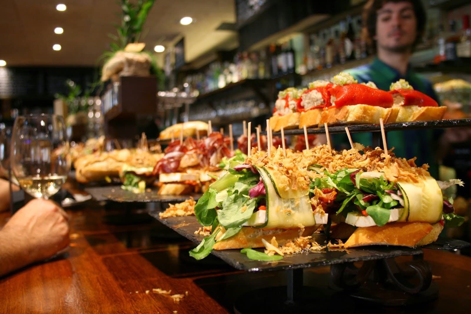 Ruta de pintxos con vinos D.O. españoles en Bilbao