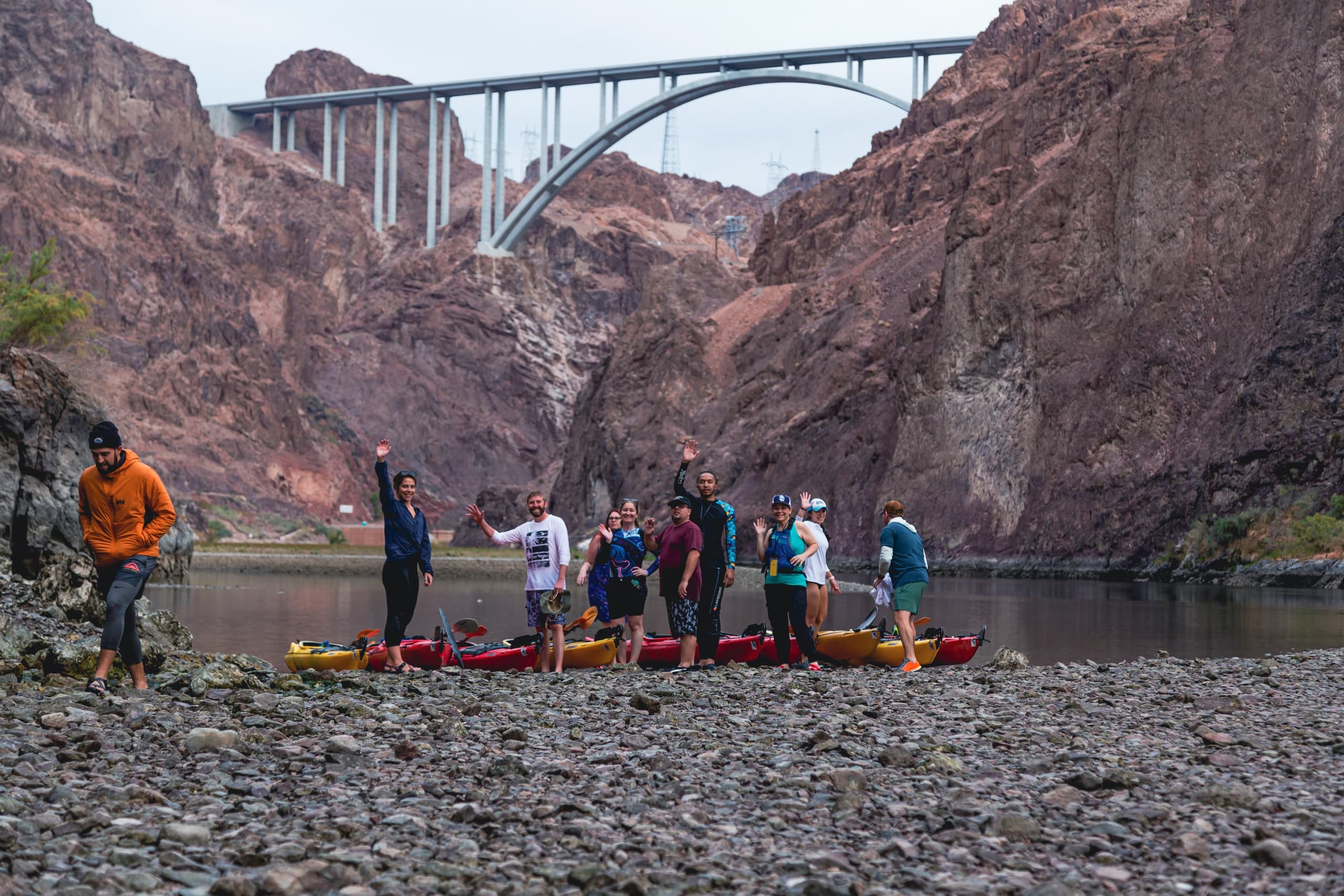 Kayak Hoover Dam & Hot Springs Hike - Shuttle