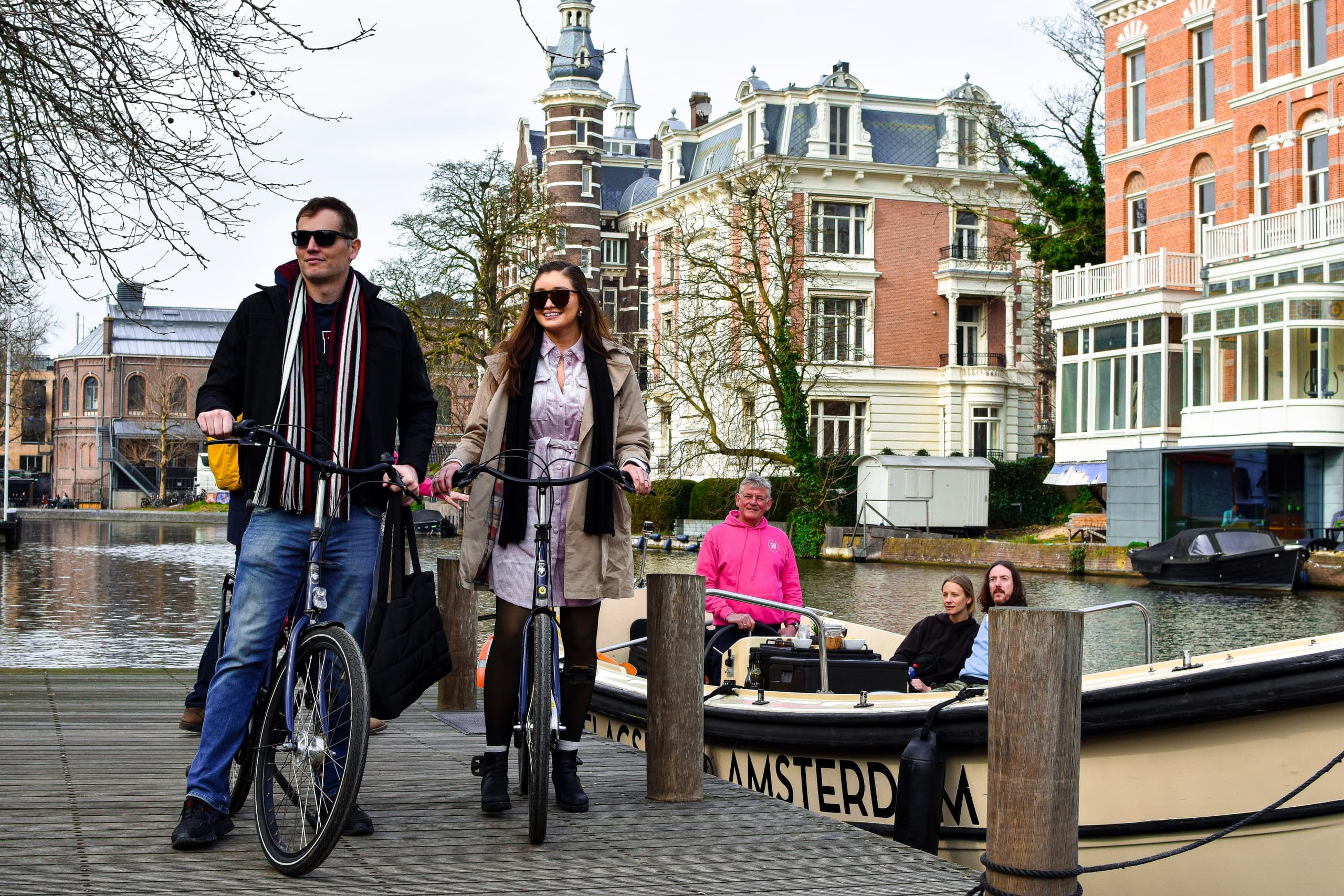 Bike and Boat Cruise Central Station by Captain Jack Amsterdam