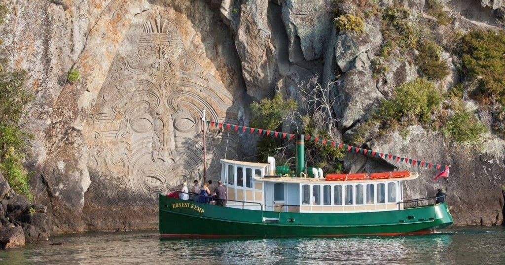 Daily Carvings & Lakefront Cruise