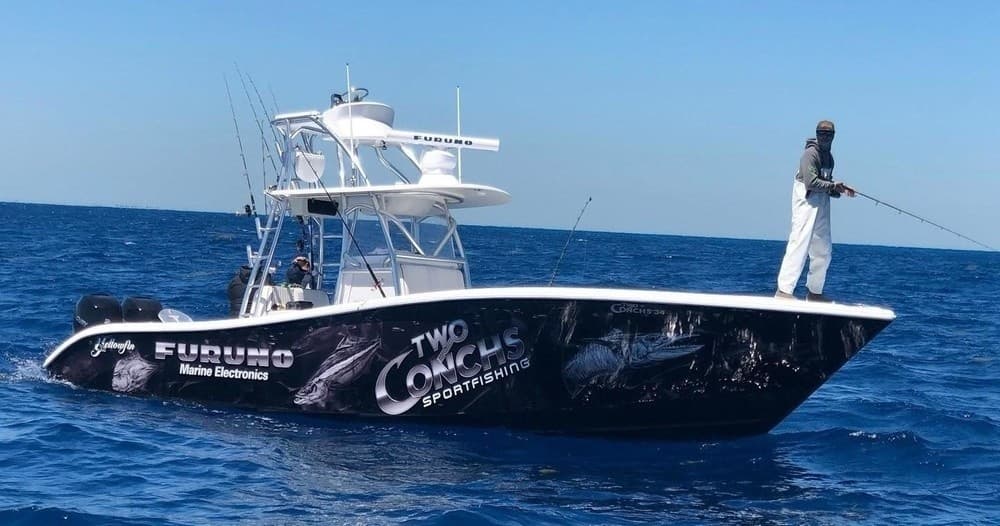31' Yellowfin w/tower w/twin Mercury 300s
