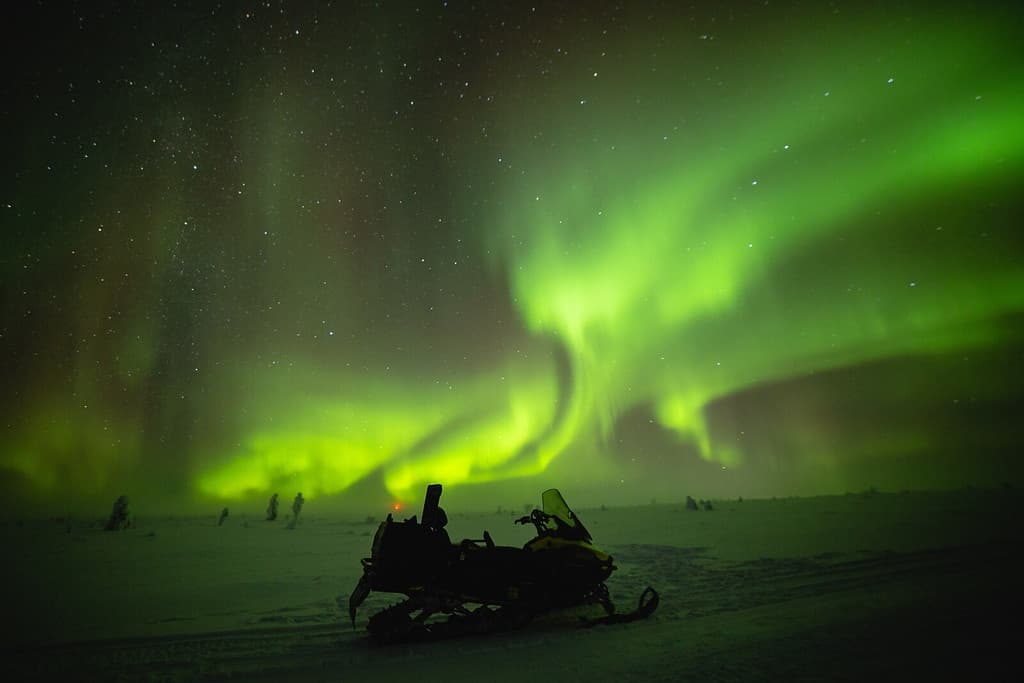 [A3] Aurora Hunting by Snowmobile (3h)