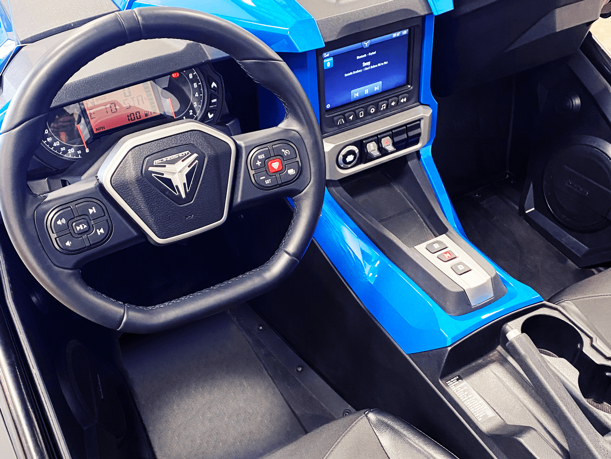 Slingshot Rentals - Automatic