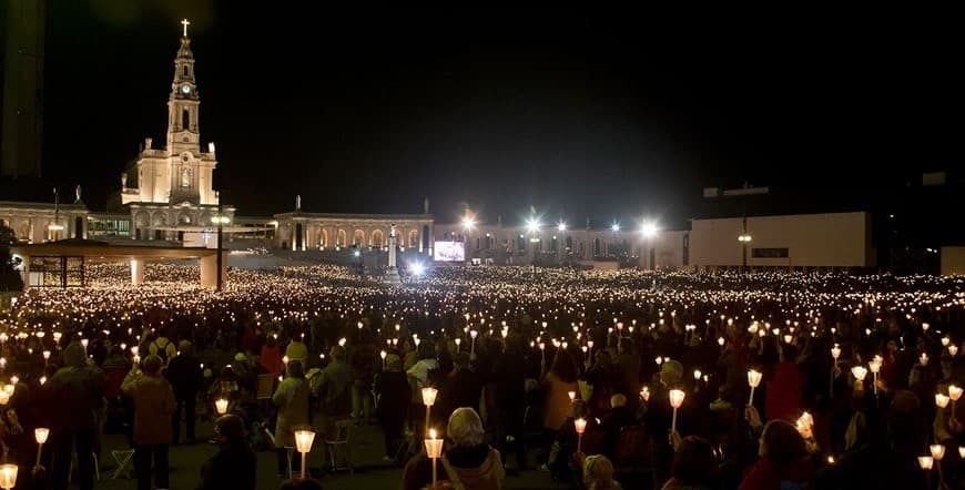 Tour Privado Noite Fátima Procissão Velas
