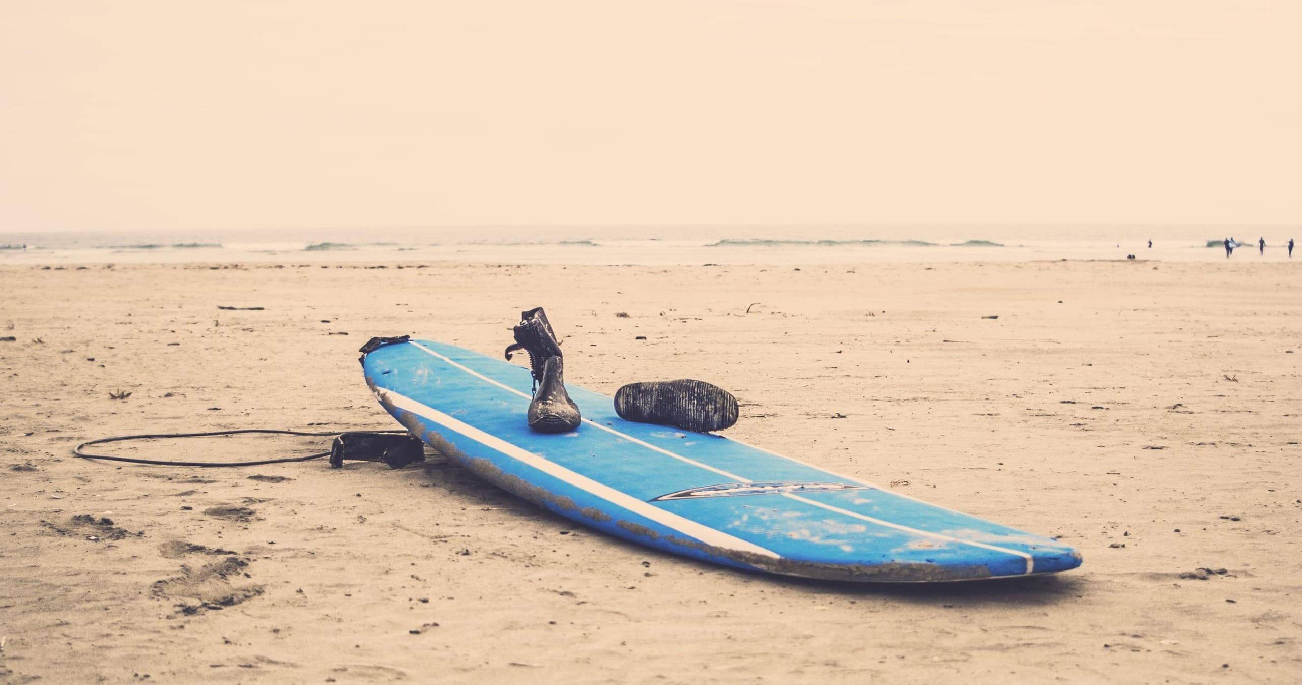 Surfboard (Soft) and 5mm Wetsuit Hire (3 Hours)