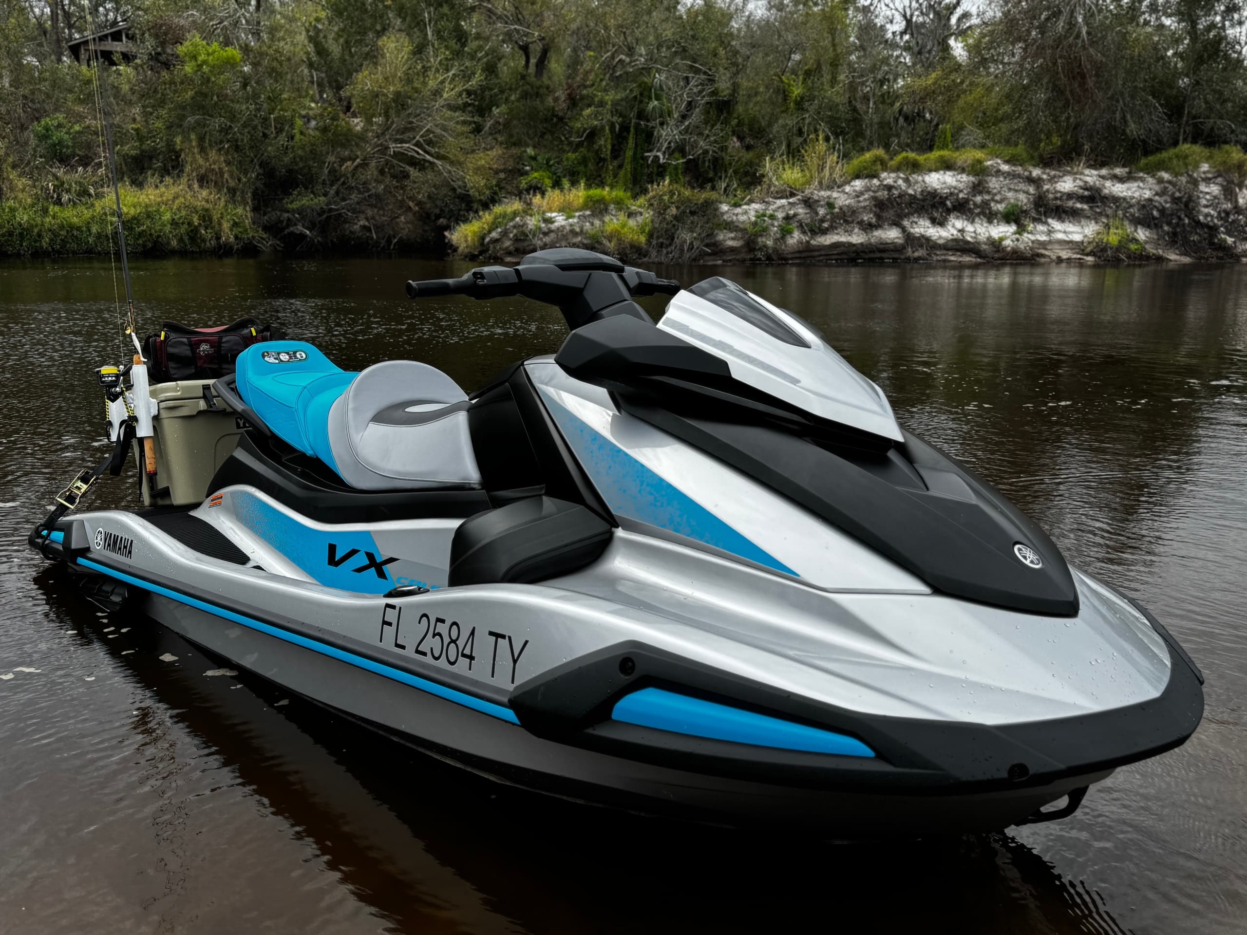 VX Cruiser Fishing Package