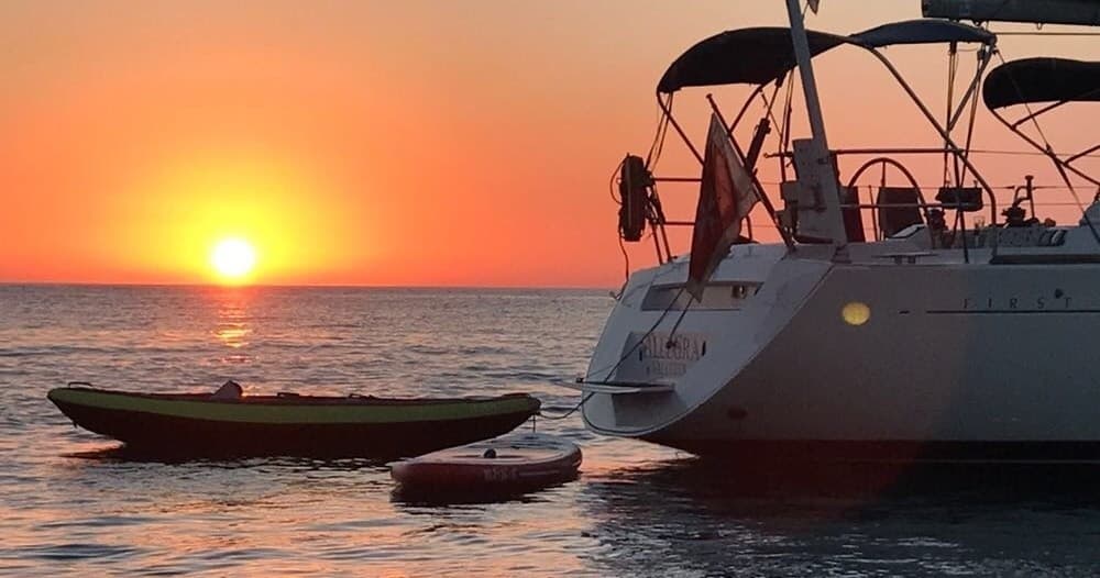 Late Charter on Beneteau 48 Allegra