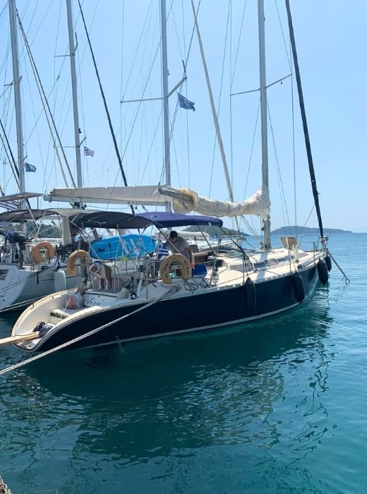 Shared Half Day Cruise in Athenian Riviera
