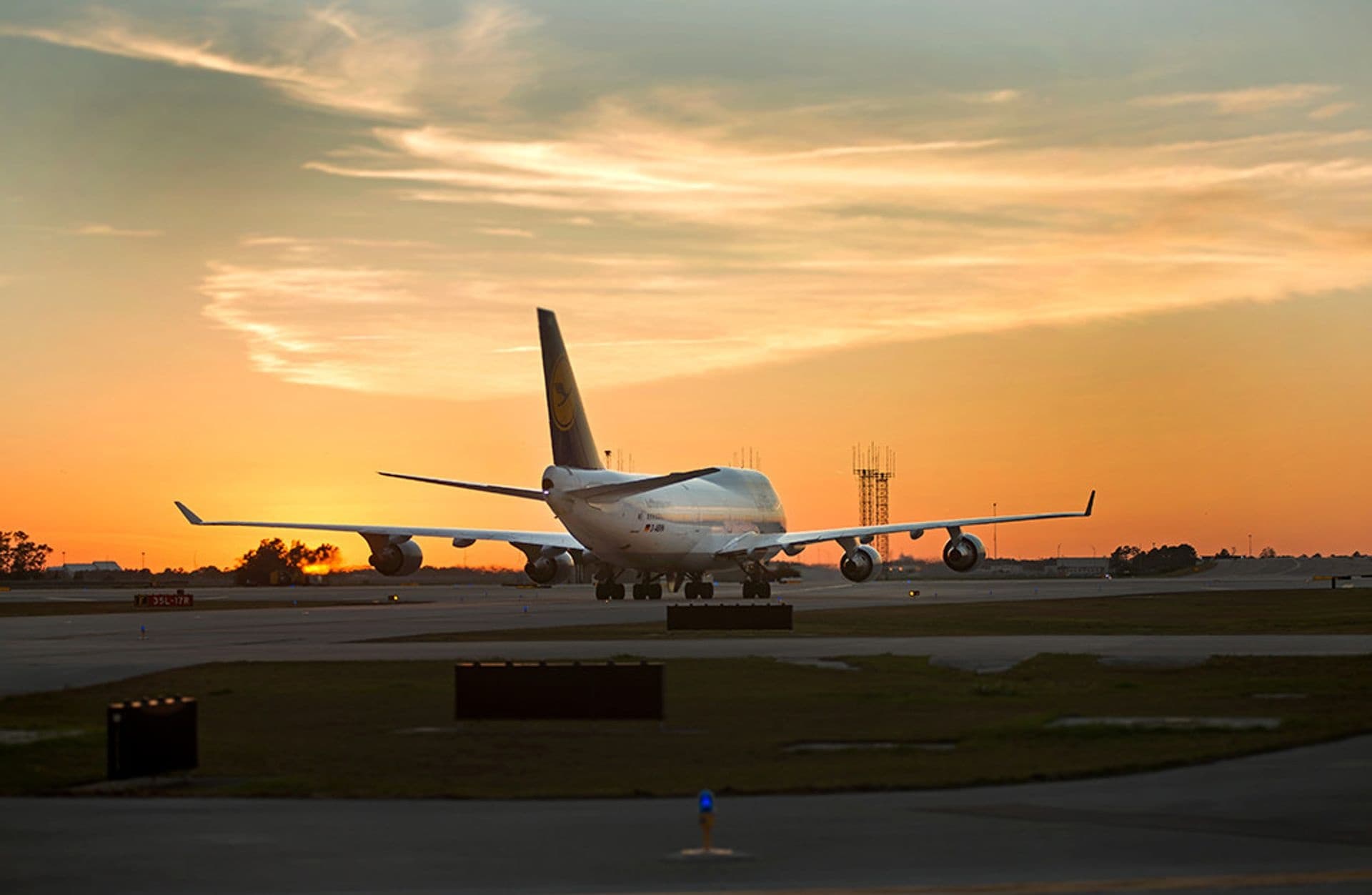 Transfer TO MCO (Orlando Airport) FROM Any Cocoa Beach/Cape Canaveral Hotel