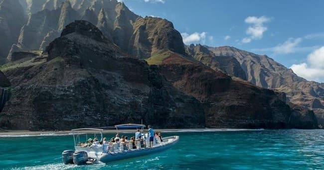 4 hour Premium Morning Na Pali Adventure & Snorkel tour