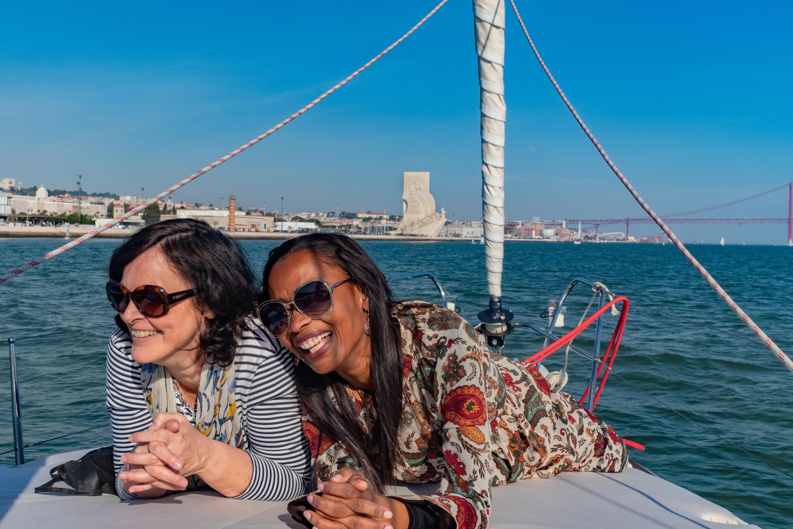 Lisboa: Passeio de veleiro no rio Tejo - 4h | Privado