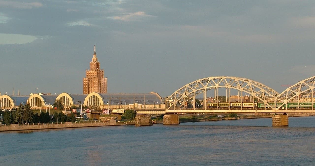 Alternative Riga Tour