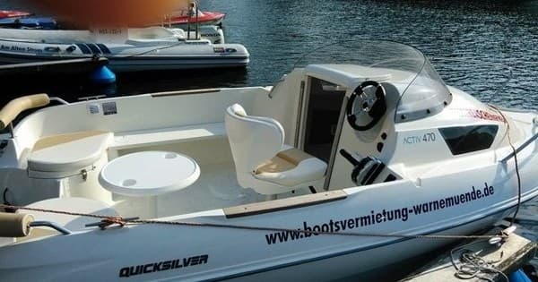 Ausflugsboot