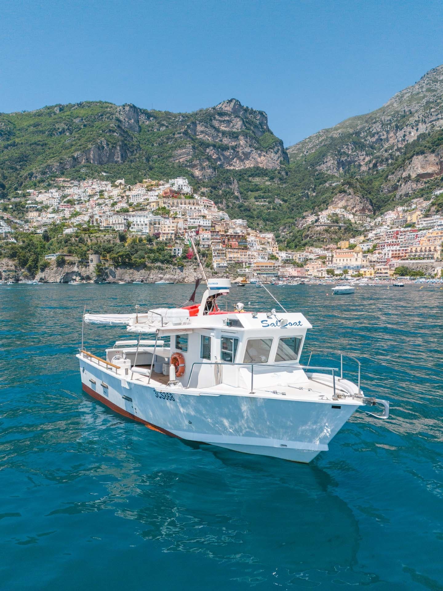 Boat tour along the Amalfi Coast