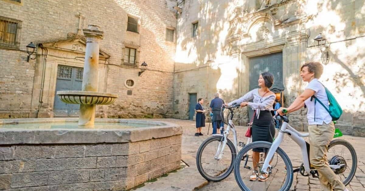 Private eBike Guided Tour in Barcelona (HD)