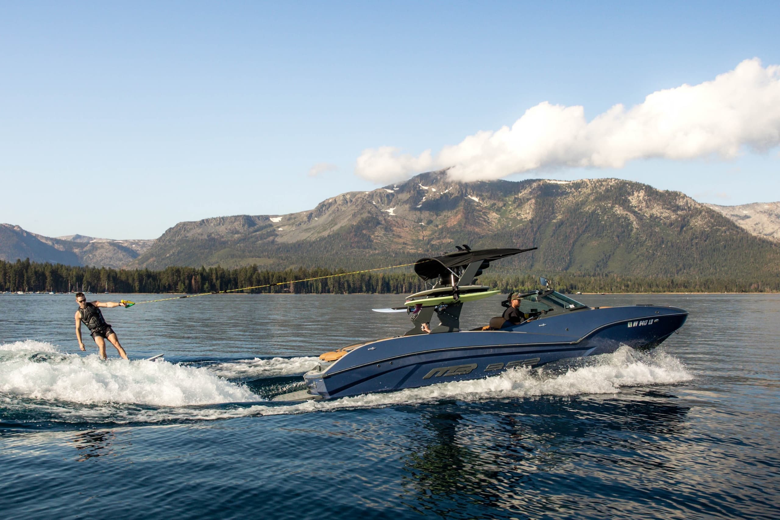 Wakeboard/ Wakesurf Boat Charter