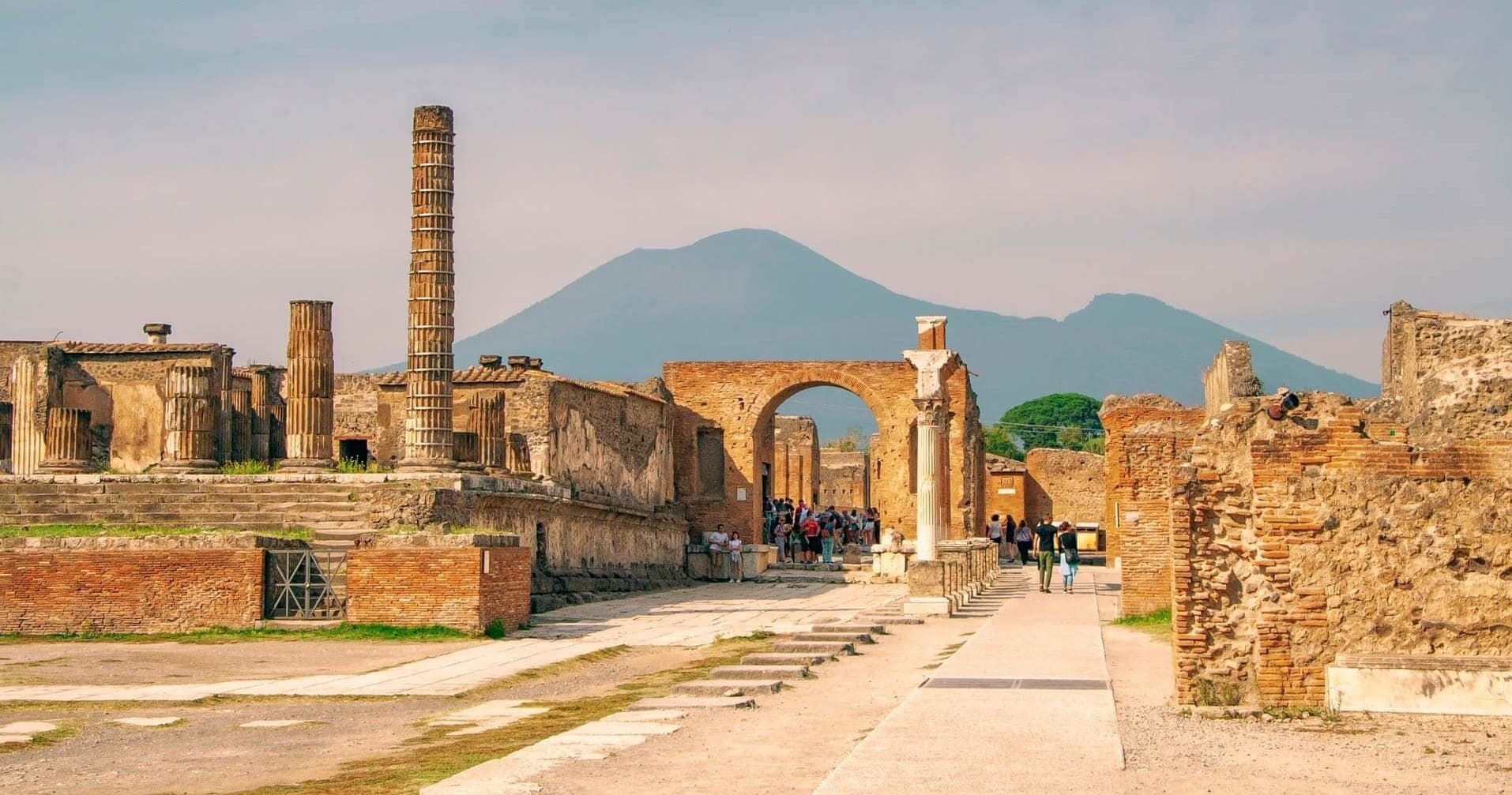 Escursione di gruppo degli scavi di Pompei e Vesuvio