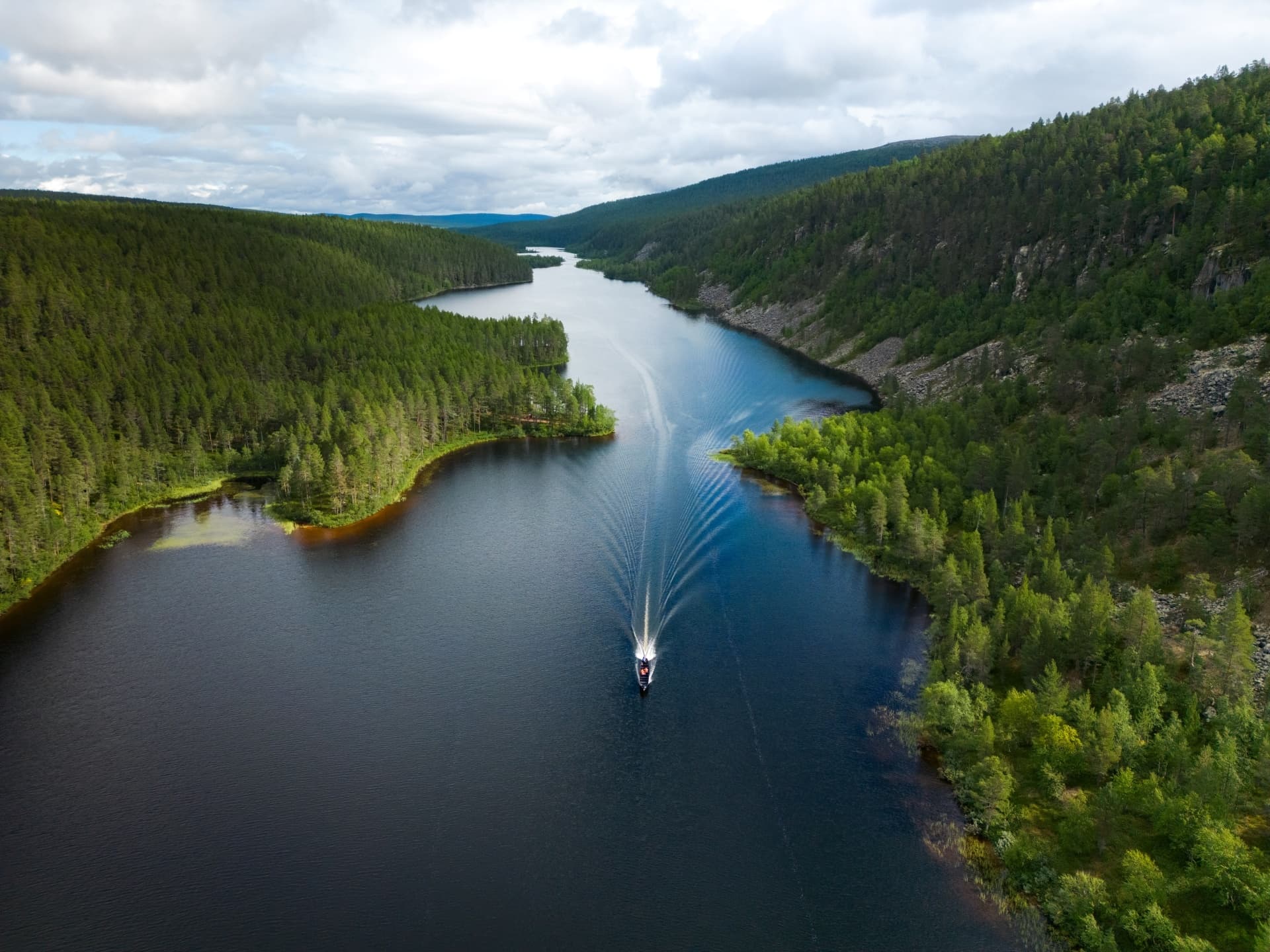 Boat trip at Lemmenjoki National Park
