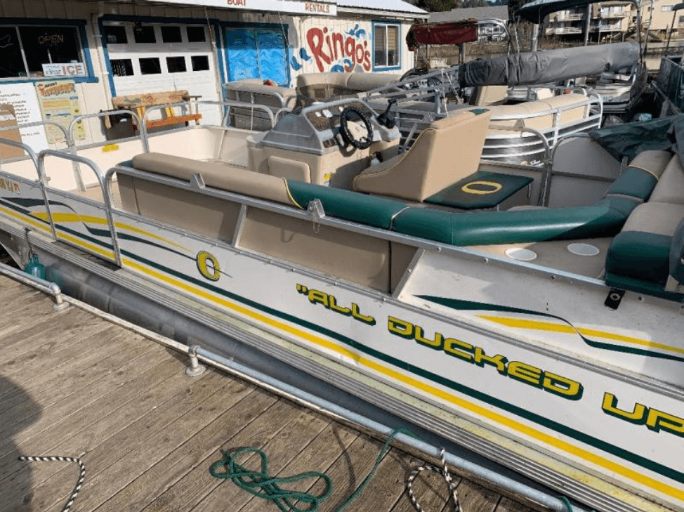 24' All Ducked Up" Pontoon 40hp"