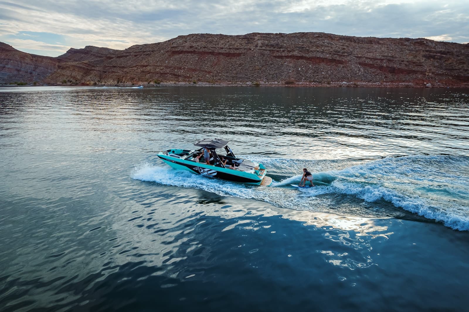 2 Hour - Boat Adventure Rental