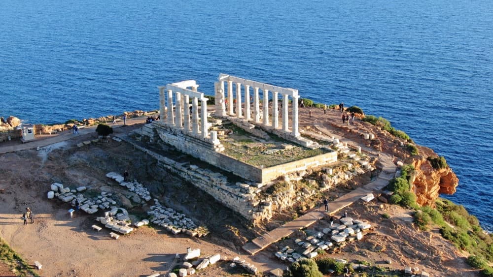 Sounio & Temple of Poseidon Private Tour with swimming stop / Stavros Niarchos Cultural Center visit