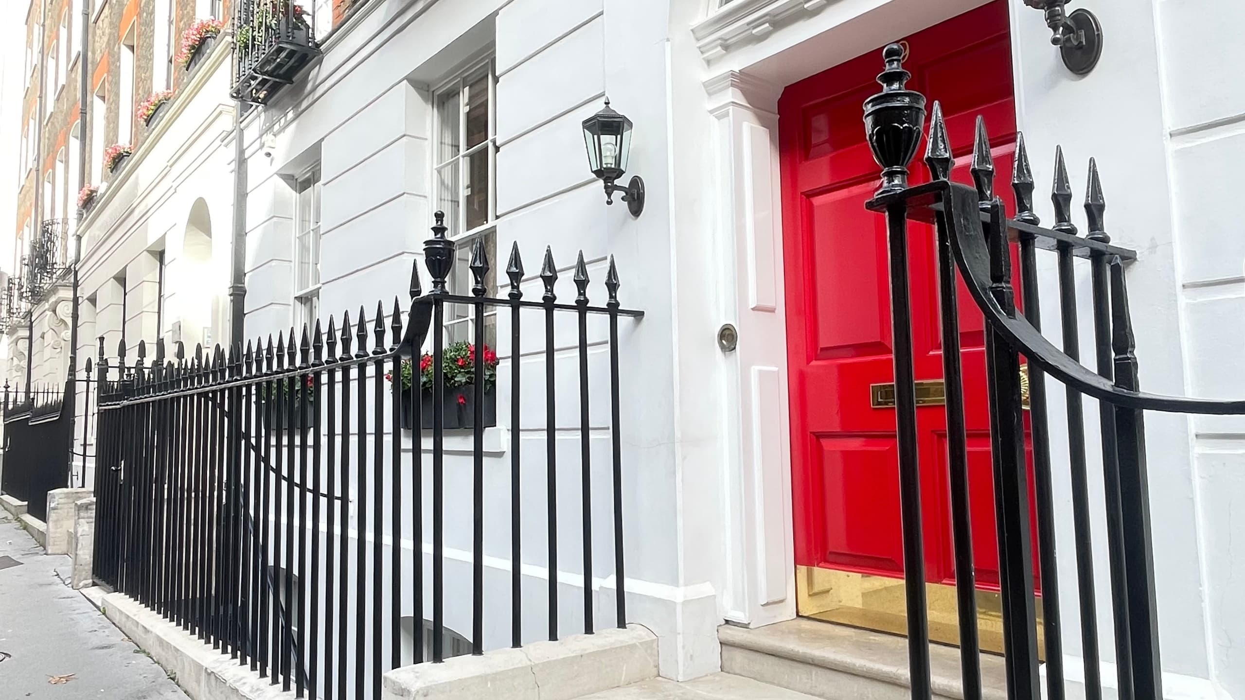 Charles Dickens London Walking Tour