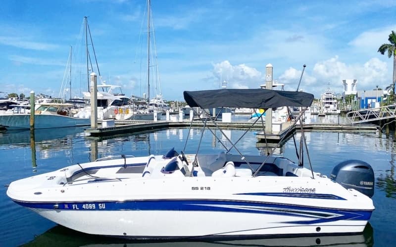 22’ Coastliner• Sundeck