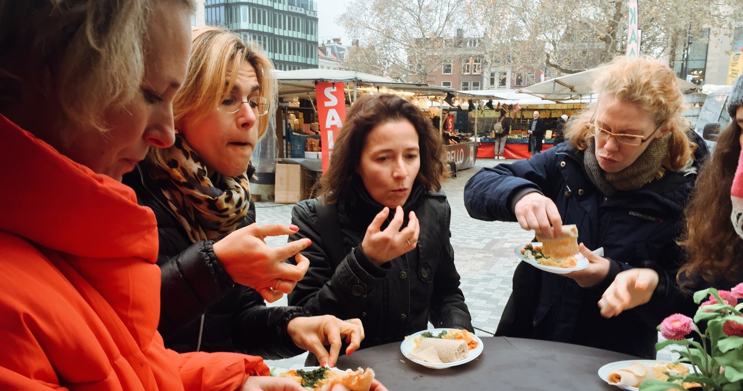 Street Food Tour - Private Dutch
