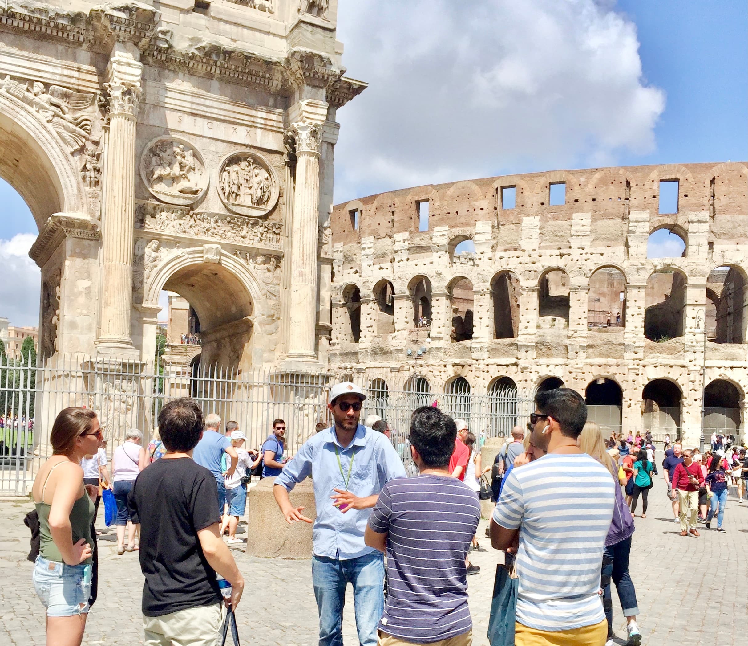 Colosseum & Roman Forum Guided Tour in Group of Max.14