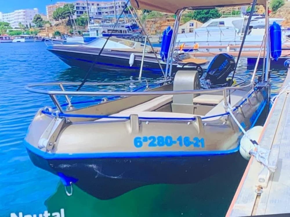 Alquiler de embarcaciones sin titulacion en el Delta del Ebro