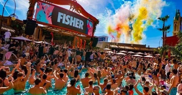 Las Vegas Pool Crawl