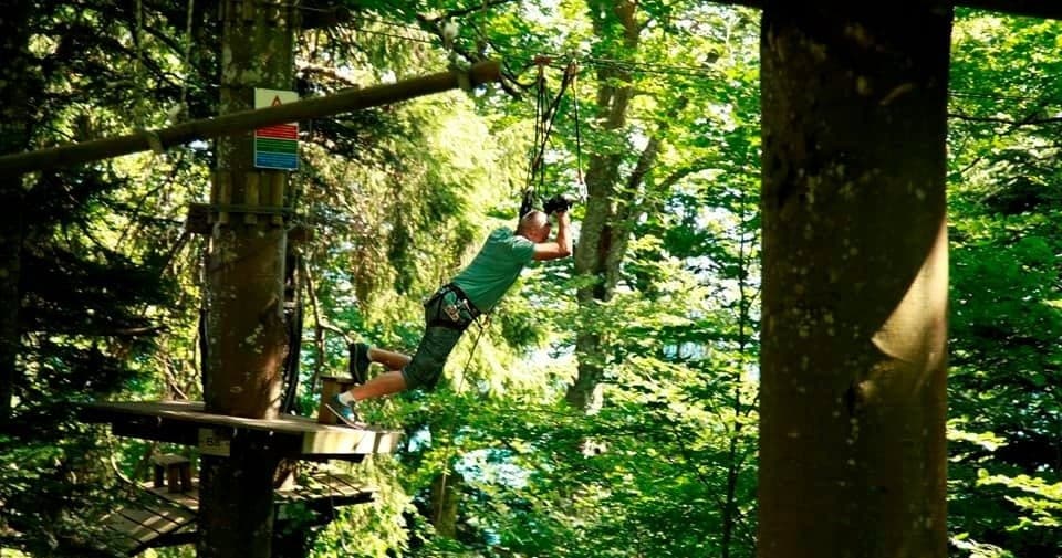 Accrobranche + Escape Game Outdoor+ Laser Game Outdoor+ Trampoline Tarif École (6h)