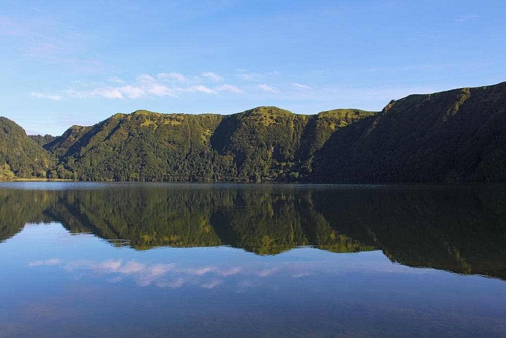 Van tour - Sete Cidades (half day)