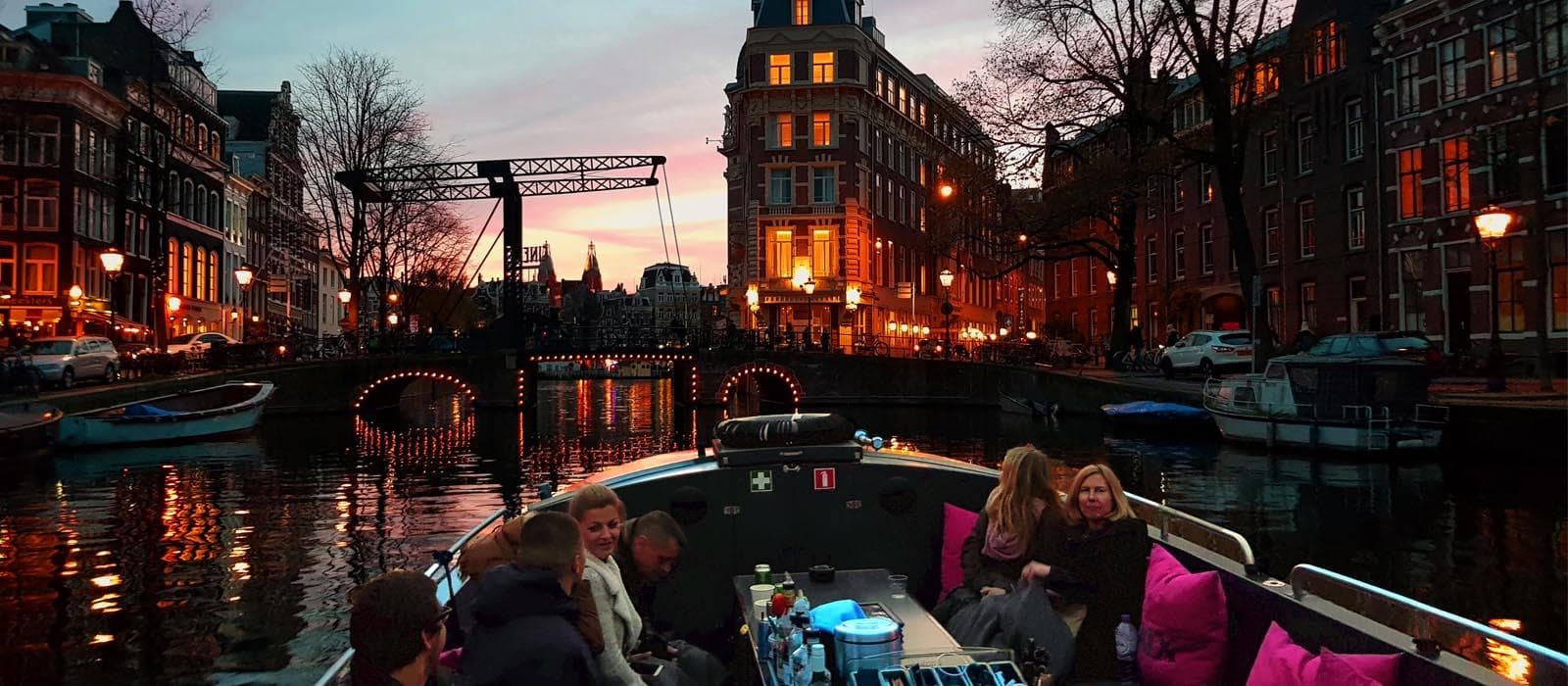 All Inclusive Canal Cruise Amsterdam Evening by Captain Jack Amsterdam