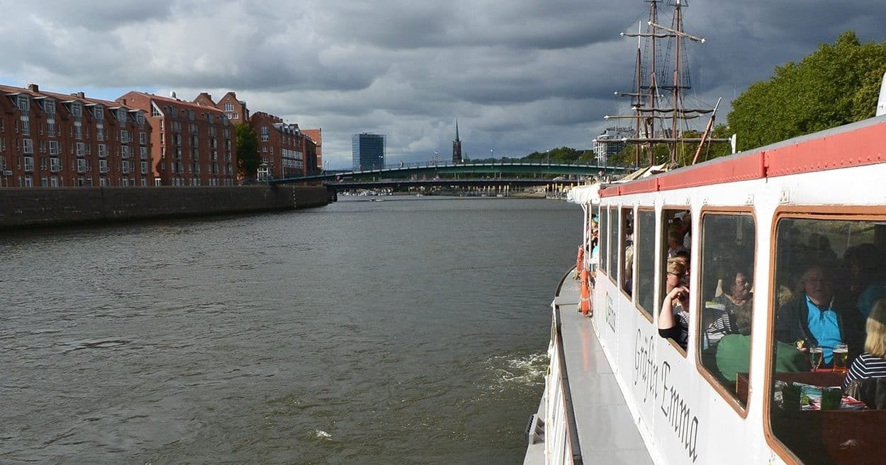 Hin- und Rückfahrt: Nordenham → Bremerhaven, Seebäderkaje