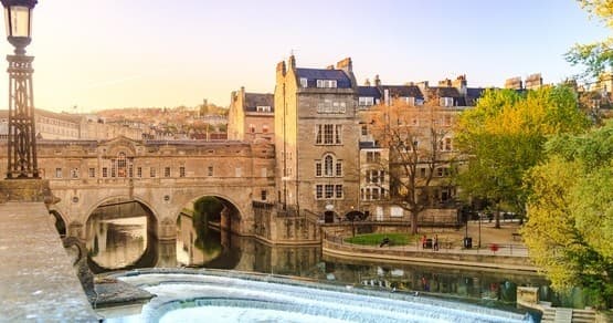 Le Terme Romane di Bath e la Cattedrale di Salisbury