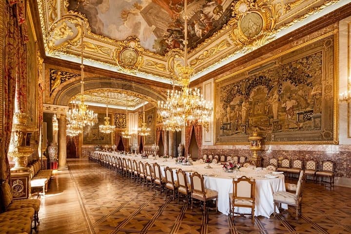 PRIVADO: Visita guiada del Palacio Real