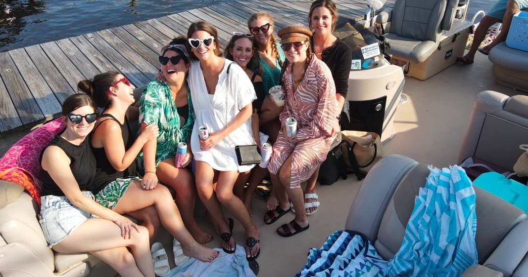 13-22 Passengers - Six Hour Charters