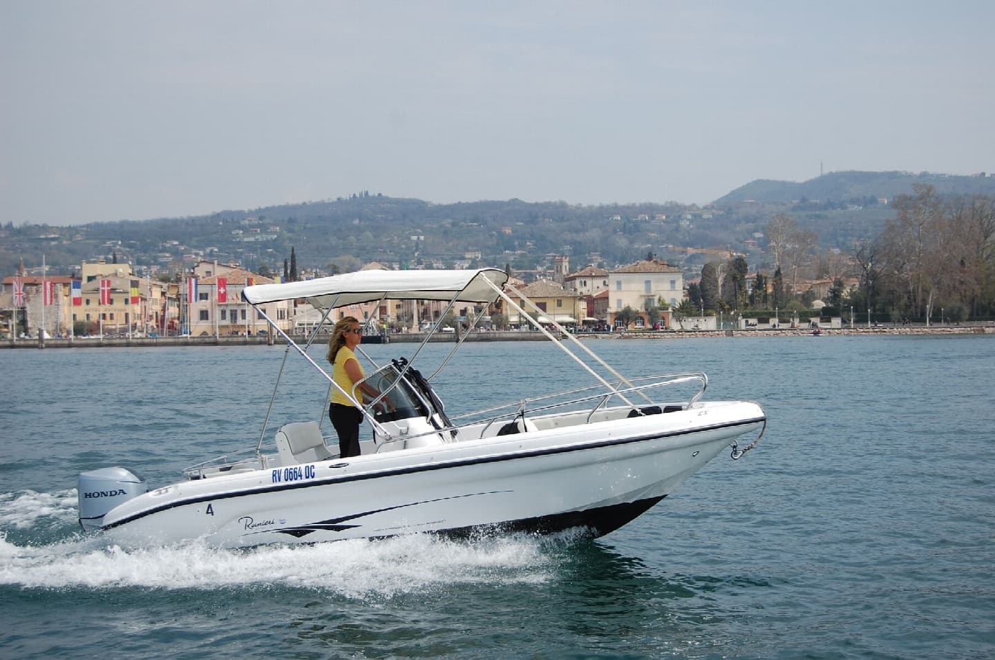 Ranieri Voyager 19