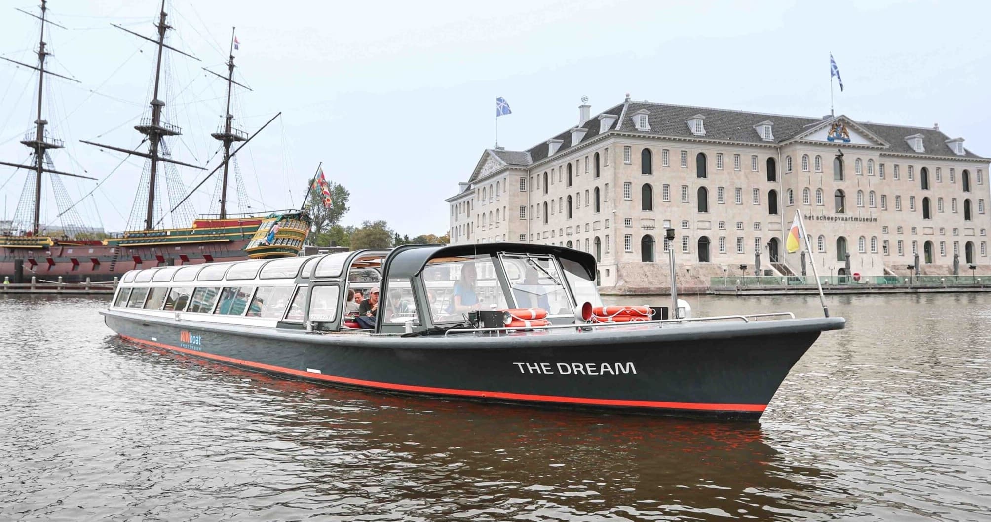 Traditional Canal Cruise with Guide - Location Central Station