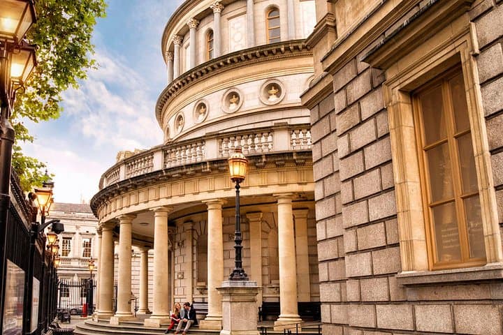 Discover Dublin City Sights with Irish History and Culture