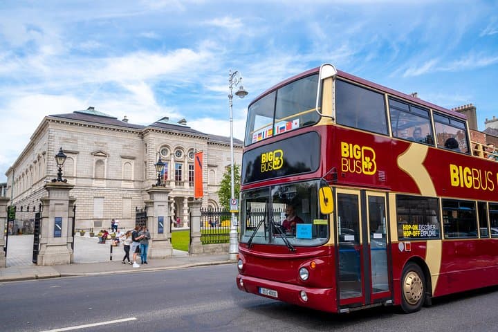 Big Bus Dublin Hop-on, Hop-off Sightseeing Tour with Live Guide