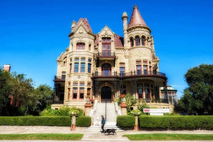 The Ghosts of Galveston Guided Walking Tour