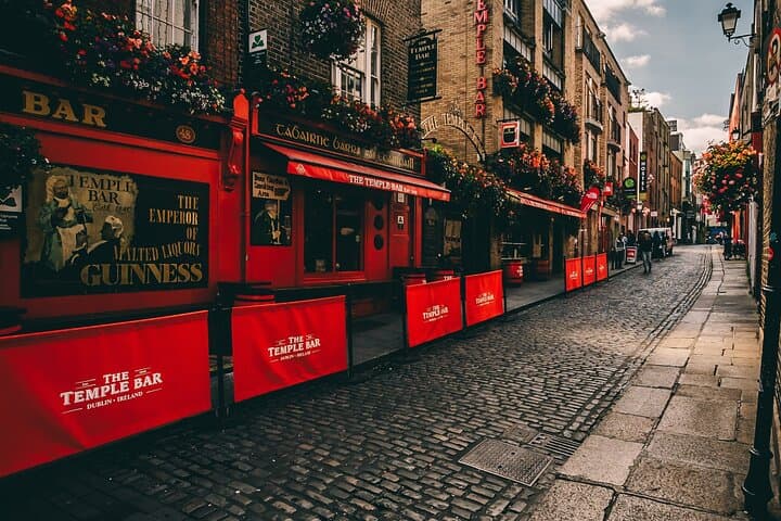 Interactive Treasure Hunt of Dublin's Secrets