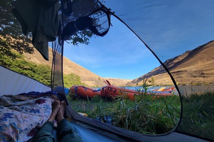 3-Day Camping & Rafting Tour in the Wilderness of Deschutes River