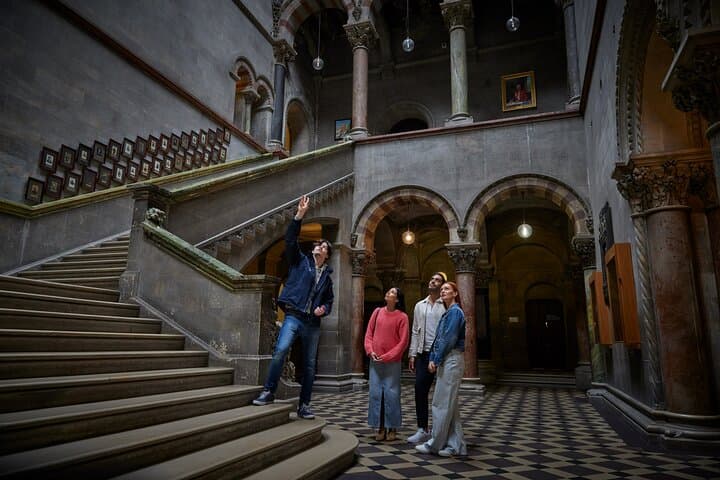 Trinity Trails: Guided Walking Tour of Trinity College 