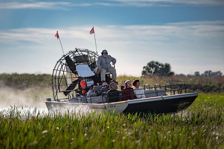 30-Minute Airboat Ride, Lunch, Gem Mining and Park Admission 