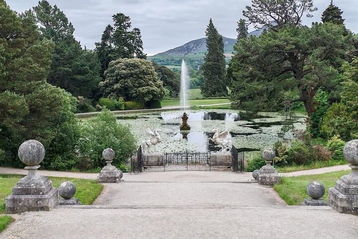 Wicklow, Glendalough and Sheep Dog Demonstration Private Tour 