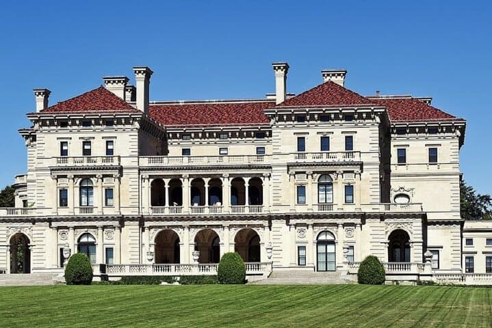 1-Day Small Group to Breakers, Marble House and Downtown Newport