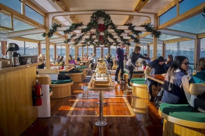 Around Manhattan Holiday Brunch Cruise